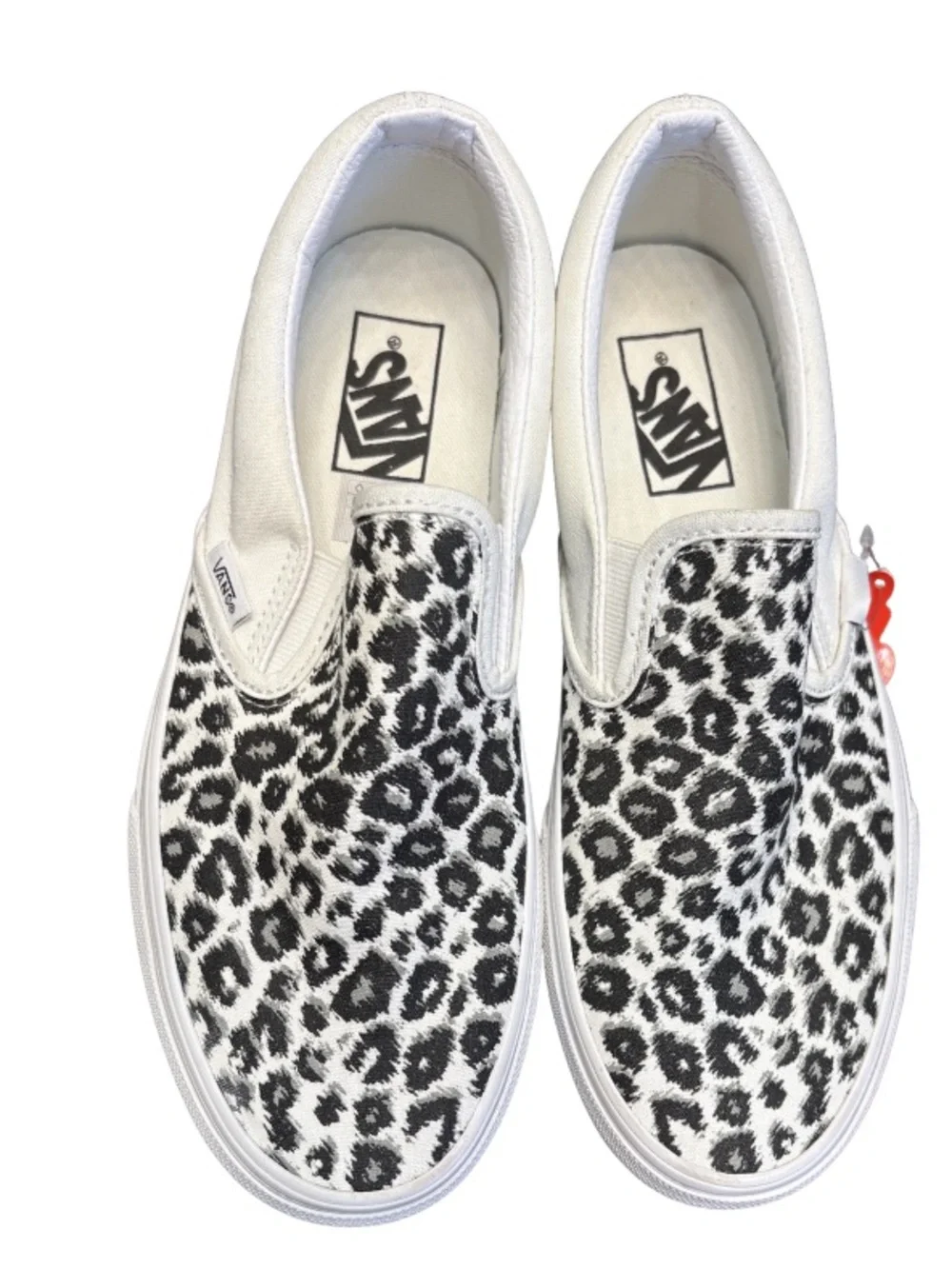 🆕🎉NWOB (Has Tags) Vans White Slip-On Flats with Black Leopard Print